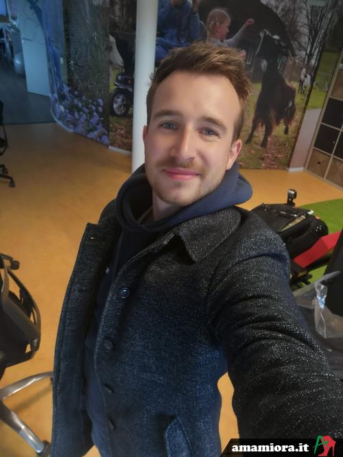 chris89 - date a Italian, 100% free chris89