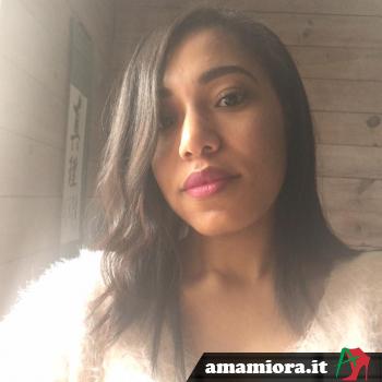 evelyne45 - date a Italian, 100% free evelyne45