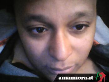 dionne - date a Italian, 100% free dionne