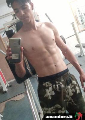 oussema97 - date a Italian, 100% free oussema97