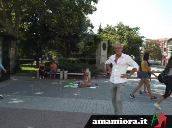 grand - date a Italian, 100% free grand