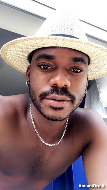 chrisbi81 - date a Italian, 100% free chrisbi81