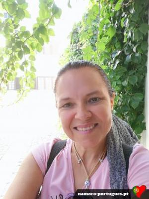 moira - date a Italian, 100% free moira