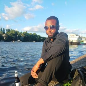 milk12 - date a Italian, 100% free milk12