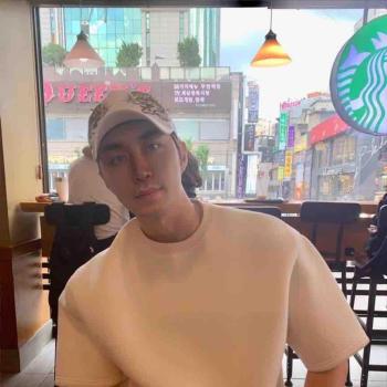 hanuel393 - date a Italian, 100% free hanuel393