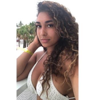 evelyn33 - date a Italian, 100% free evelyn33