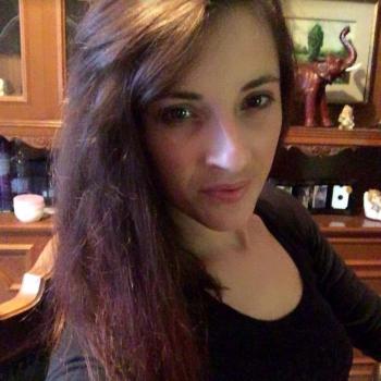 carmila.dubon spoofed photo banned on amamiora.it