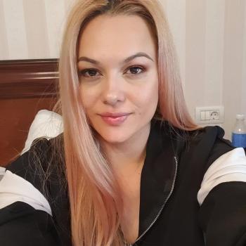 danaNathalie12 spoofed photo banned on amamiora.it