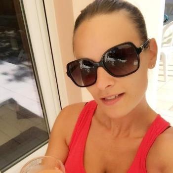 annamutuelle spoofed photo banned on amamiora.it